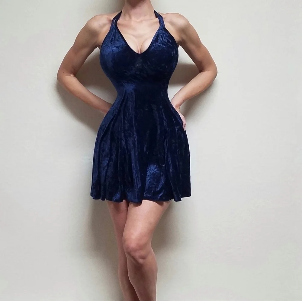 Vintage Petra Fashions Blue Crushed Velvet Double Strap Fit & Flare Mini Dress L - Picture 2 of 15